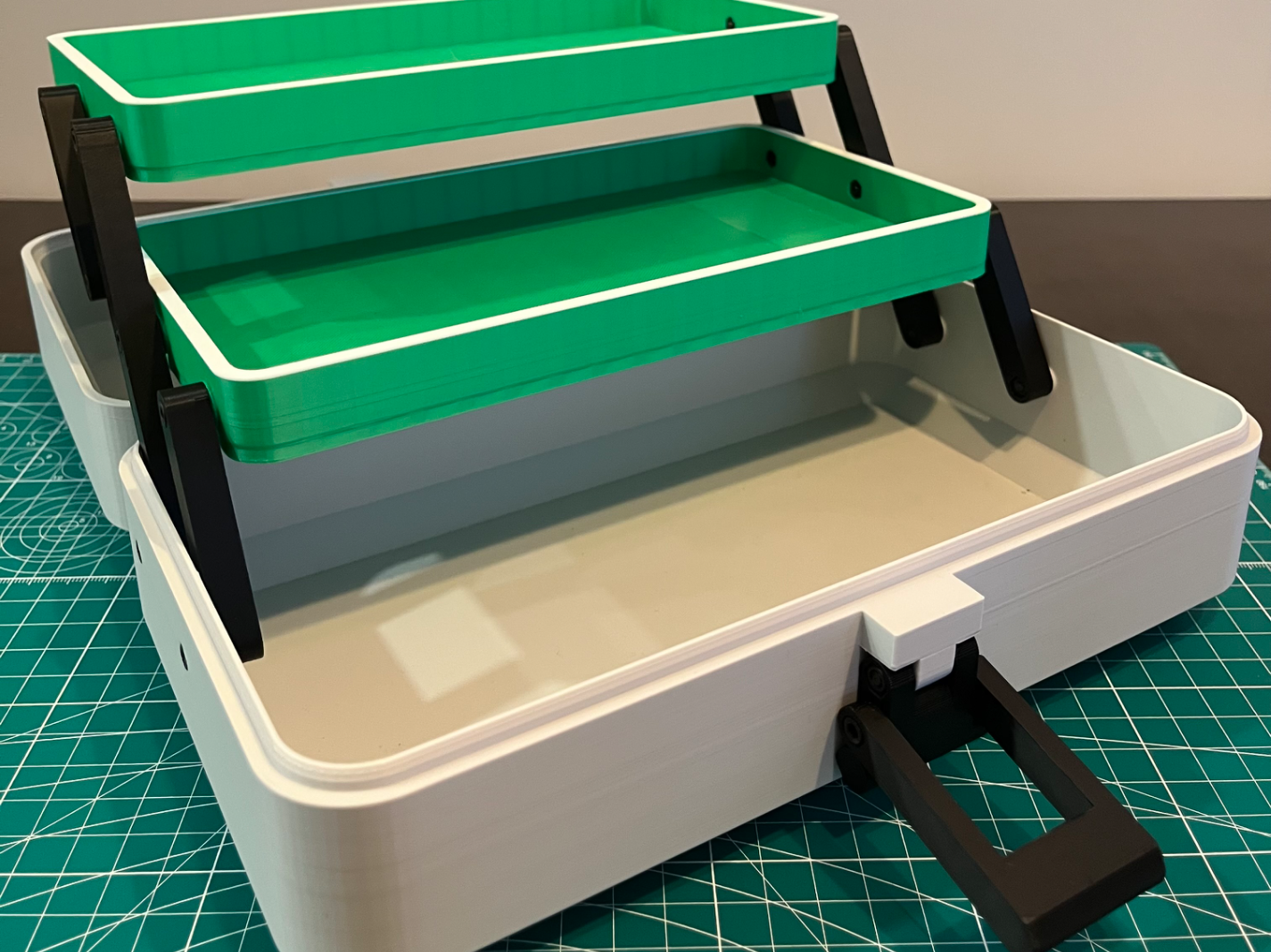 Cantilevered Organizer/Tool Box V2