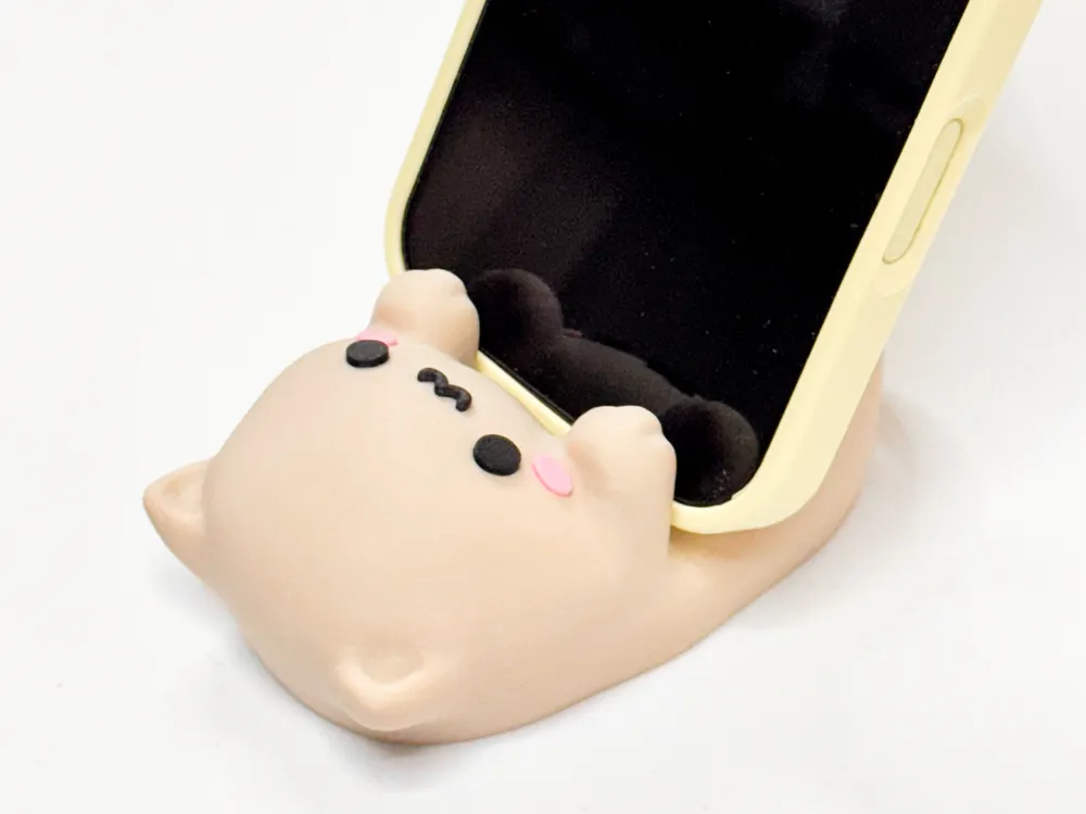Kawaii-Style Cat Phone Stand